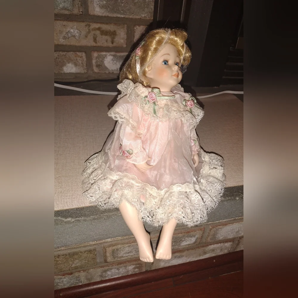 Vintage Beautiful Porcelain Collectors Doll 12